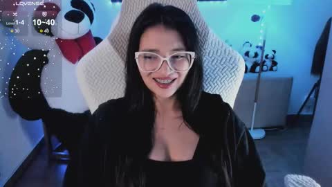 andrea_bonnie online show from January 7, 2026, 12:13 am