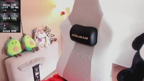 andrea_bonnie online show from May 8, 2026, 8:36 pm