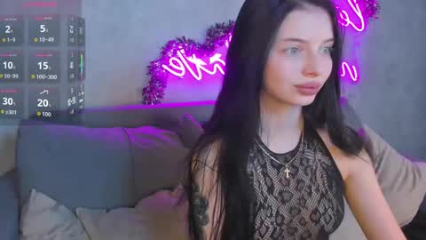 Snapshot of andrea_devis chatting on January 14, 2026, 10:47 pm Eva online show from January 14, 2026, 10:47 pm