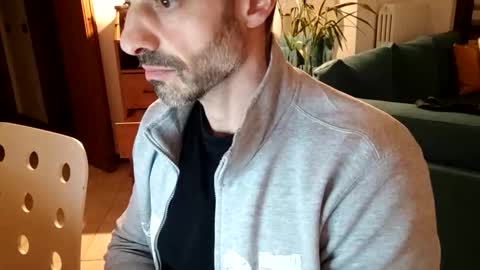 andrea_feetlover online show from April 9, 2026, 7:08 pm