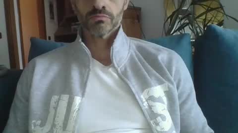 andrea_feetlover online show from April 11, 2026, 12:53 pm
