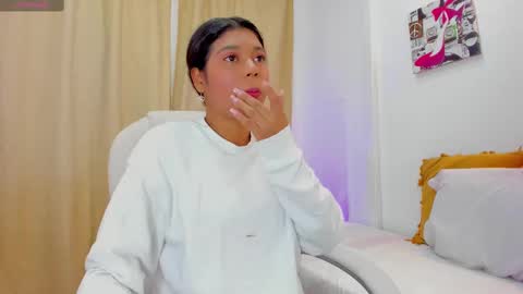 Andrea online show from September 12, 2025, 1:00 pm