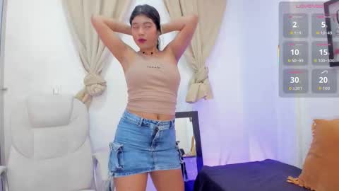 Andrea online show from October 10, 2025, 7:35 pm