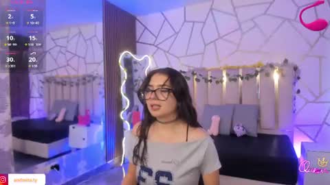 andrea_tay1 online show from July 23, 2026, 7:12 pm