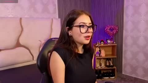 andrea_tay1 online show from July 24, 2026, 7:23 pm