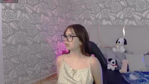 andrea_tay1 online show from August 7, 2026, 11:56 am