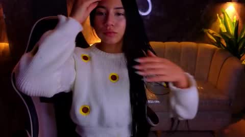 andrea_tx online show from January 8, 2026, 1:24 pm