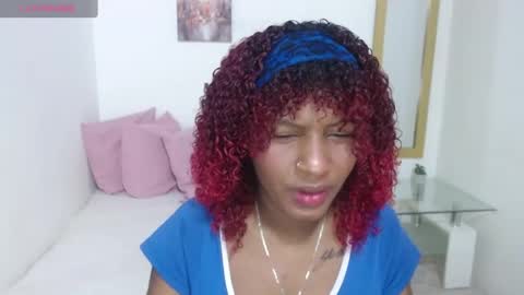 andrea_velary online show from May 14, 2026, 7:42 pm