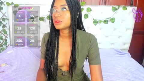 Naomi Andrea Daviss online show from September 13, 2025, 12:16 pm