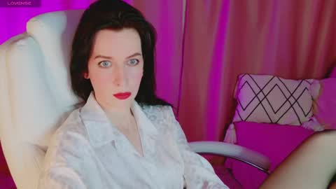 Andrea Ashton online show from February 17, 2025, 5:32 pm