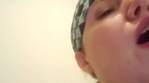 andreamartinssean2018 online show from May 22, 2026, 6:24 pm