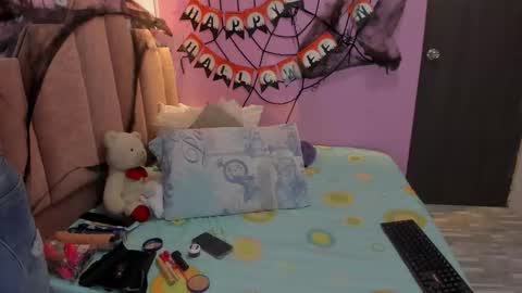 A n d r  e a S w e e t  online show from October 20, 2025, 7:36 pm