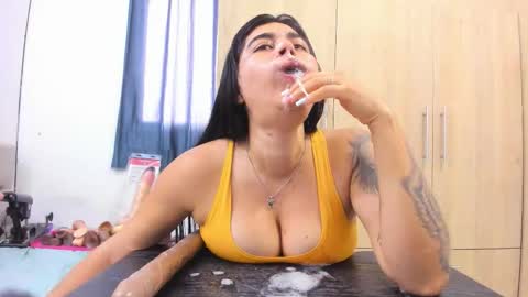 yudith online show from November 22, 2025, 6:40 pm