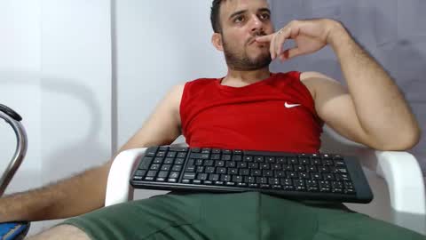Snapshot of andres_blanco_ chatting on October 11, 2025, 9:46 pm i am Andres online show from October 11, 2025, 9:46 pm