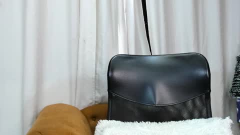 Snapshot of andres_clark chatting on December 29, 2024, 6:16 pm insta andres clark online show from December 29, 2024, 6:16 pm