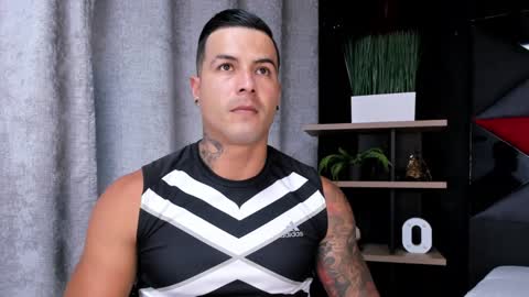 Snapshot of andres_clark chatting on January 7, 2025, 6:03 pm insta andres clark online show from January 7, 2025, 6:03 pm