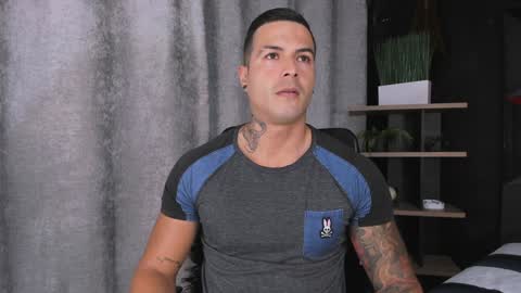 Snapshot of andres_clark chatting on January 18, 2025, 5:48 pm insta andres clark online show from January 18, 2025, 5:48 pm