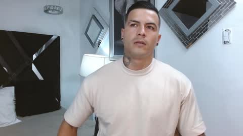 Snapshot of andres_clark chatting on February 4, 2025, 6:27 pm insta andres clark online show from February 4, 2025, 6:27 pm