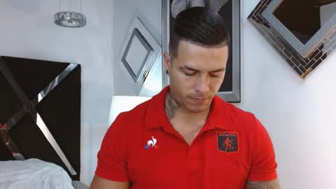 Snapshot of andres_clark chatting on February 8, 2025, 6:01 pm insta andres clark online show from February 8, 2025, 6:01 pm