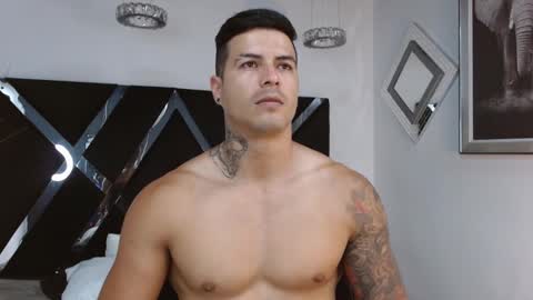 Snapshot of andres_clark chatting on February 14, 2025, 12:09 am insta andres clark online show from February 14, 2025, 12:09 am