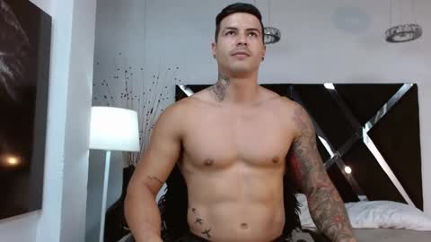 Snapshot of andres_clark chatting on February 15, 2025, 9:15 pm insta andres clark online show from February 15, 2025, 9:15 pm