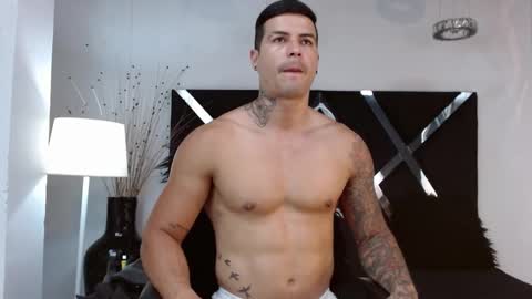 Snapshot of andres_clark chatting on February 19, 2025, 9:03 pm insta andres clark online show from February 19, 2025, 9:03 pm