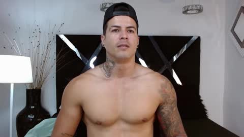 Snapshot of andres_clark chatting on February 20, 2025, 6:24 pm insta andres clark online show from February 20, 2025, 6:24 pm