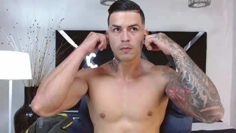 Snapshot of andres_clark chatting on February 27, 2025, 6:20 pm insta andres clark online show from February 27, 2025, 6:20 pm