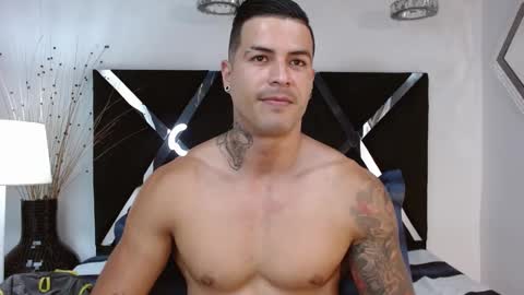 Snapshot of andres_clark chatting on March 1, 2025, 9:15 pm insta andres clark online show from March 1, 2025, 9:15 pm