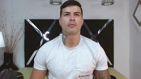 Snapshot of andres_clark chatting on March 12, 2025, 6:22 pm insta andres clark online show from March 12, 2025, 6:22 pm