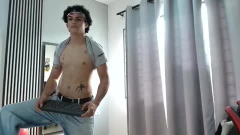 andres_cream online show from September 22, 2025, 12:40 pm