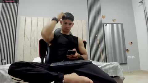 Snapshot of andres_stud chatting on February 14, 2026, 4:42 am andres_stud online show from February 14, 2026, 4:42 am