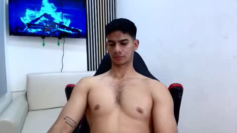 Snapshot of andres_stud chatting on March 2, 2026, 7:15 am andres_stud online show from March 2, 2026, 7:15 am