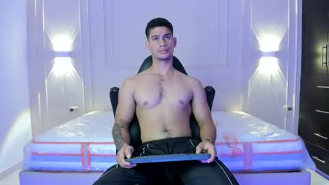 Snapshot of andres_stud chatting on June 20, 2026, 4:59 am andres_stud online show from June 20, 2026, 4:59 am
