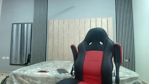 Snapshot of andres_stud777 chatting on September 9, 2025, 5:40 am ANDRES online show from September 9, 2025, 5:40 am