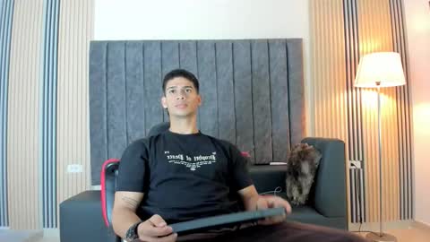 Snapshot of andres_stud777 chatting on September 15, 2025, 4:45 am ANDRES online show from September 15, 2025, 4:45 am
