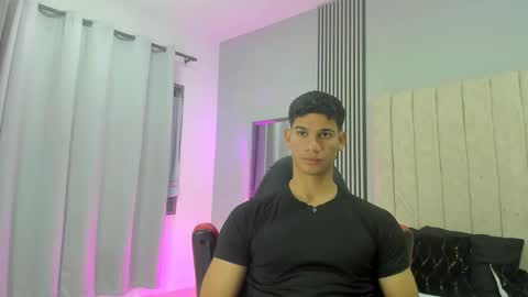 Snapshot of andres_stud777 chatting on September 16, 2025, 4:57 am ANDRES online show from September 16, 2025, 4:57 am