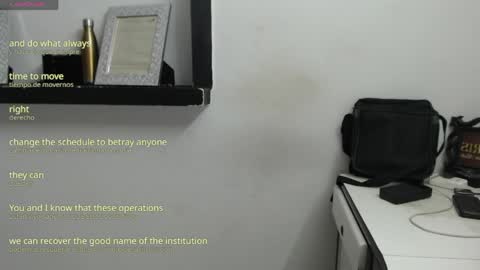 andrescoll25 online show from March 21, 2026, 1:43 am