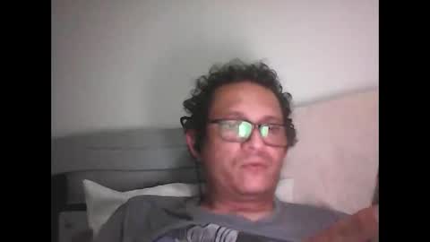 andresfloga online show from April 21, 2026, 4:19 am