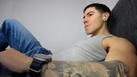 Snapshot of andresjuan92 chatting on June 5, 2026, 1:34 am onlyfanscallmegotter online show from June 5, 2026, 1:34 am