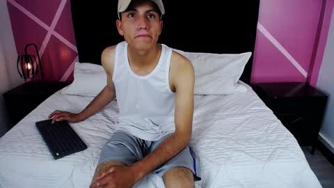 Snapshot of andresmatt chatting on December 5, 2024, 4:53 am ANDRESMATT online show from December 5, 2024, 4:53 am