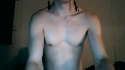 andresse_lat online show from July 12, 2026, 8:05 am