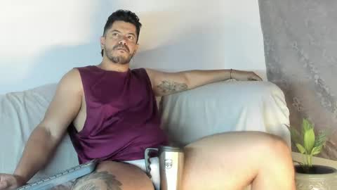 Snapshot of andressmith__ chatting on April 27, 2026, 7:28 am Andres online show from April 27, 2026, 7:28 am