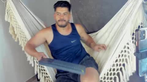 Snapshot of andressmith__ chatting on May 27, 2026, 12:07 am Andres online show from May 27, 2026, 12:07 am