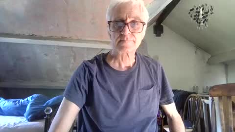 Snapshot of andrew160258 chatting on July 16, 2026, 11:05 am Andrew online show from July 16, 2026, 11:05 am