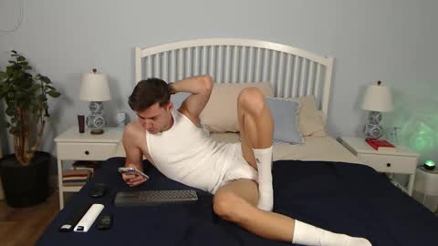 Justin Andrew online show from October 3, 2025, 8:55 am