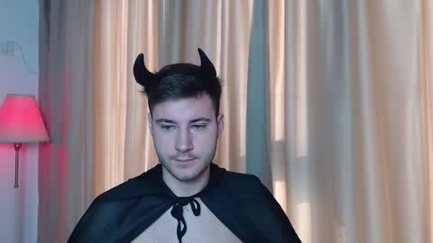 Justin Andrew online show from October 30, 2025, 9:00 am