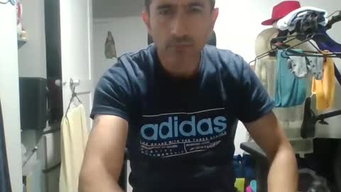 Snapshot of andrew973578 chatting on March 4, 2026, 4:51 am andrew973578 online show from March 4, 2026, 4:51 am