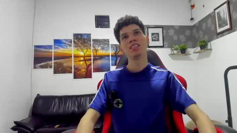 andrew_2811 online show from November 21, 2025, 2:43 am