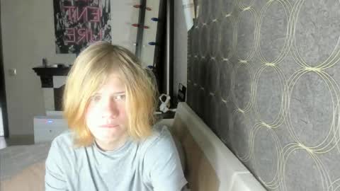 Snapshot of andrew_bolden chatting on April 25, 2026, 1:41 pm Andrew online show from April 25, 2026, 1:41 pm